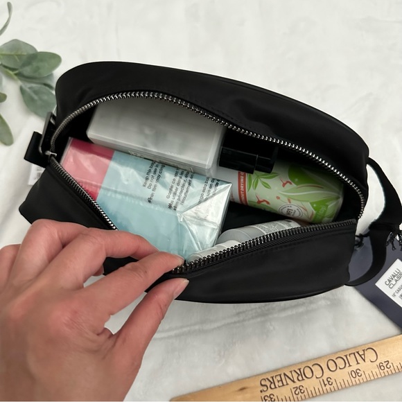 Cavalli Logo Cosmetic Travel Toiletry Bag NWT - Picture 14 of 17